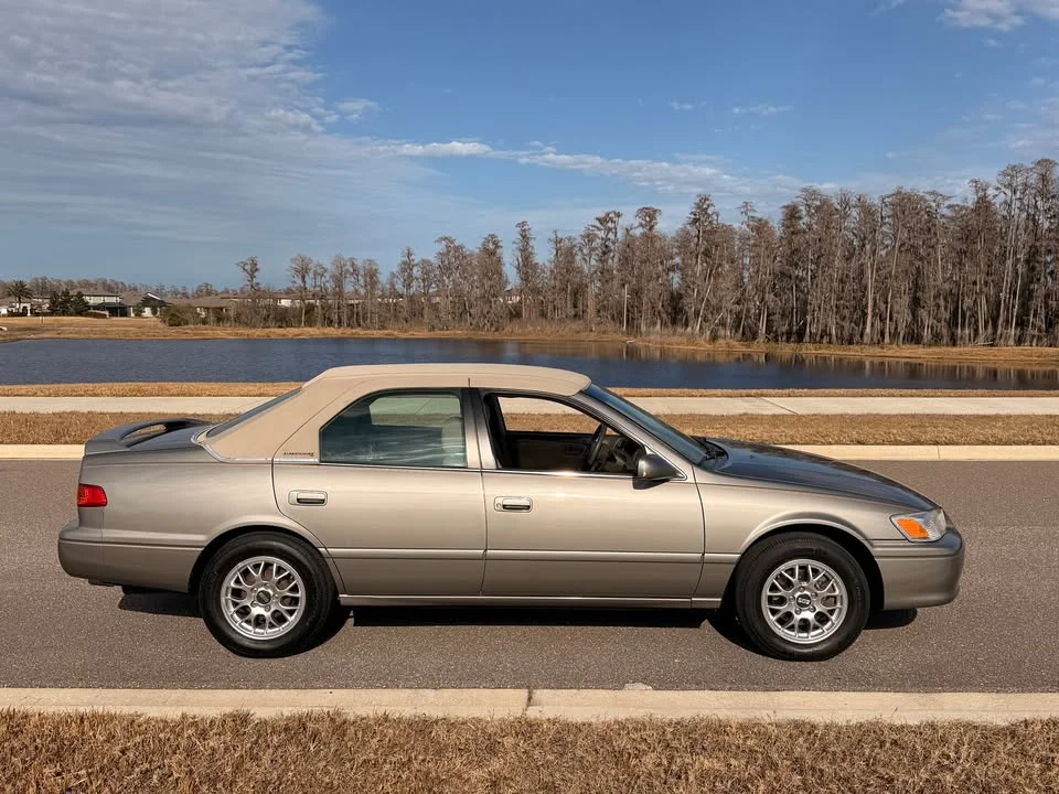 2001 Toyota Camry