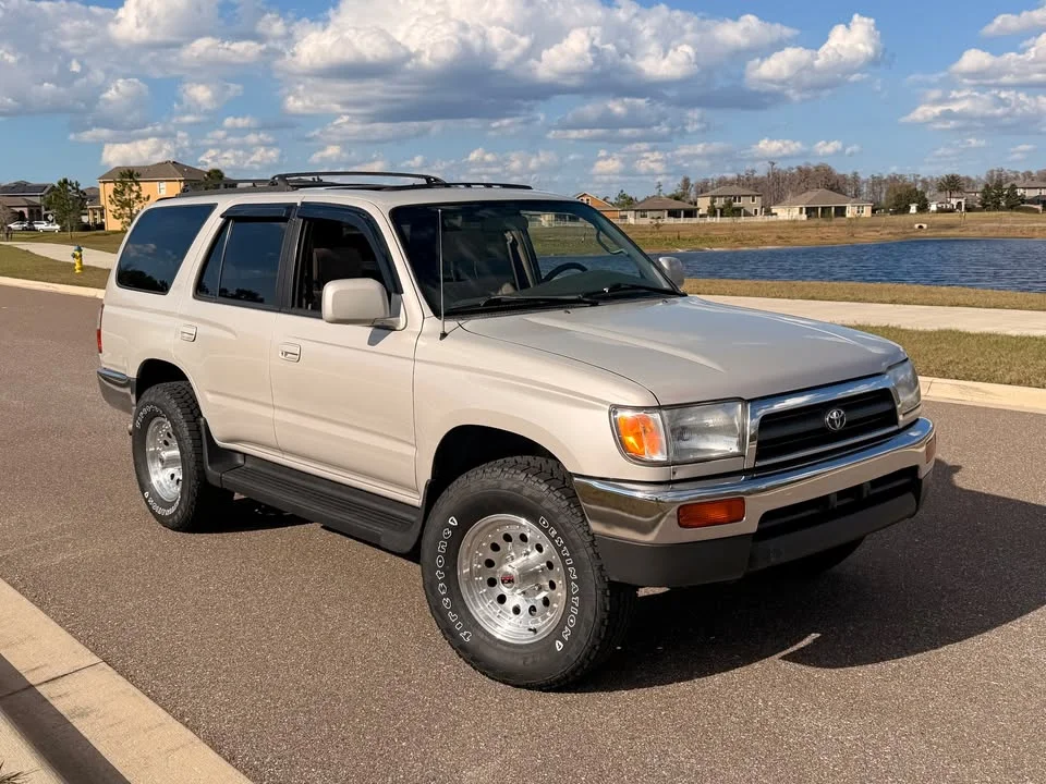 1998 Toyota 4Runner SR5 2WD