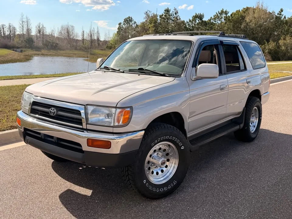1998 Toyota 4Runner SR5 2WD
