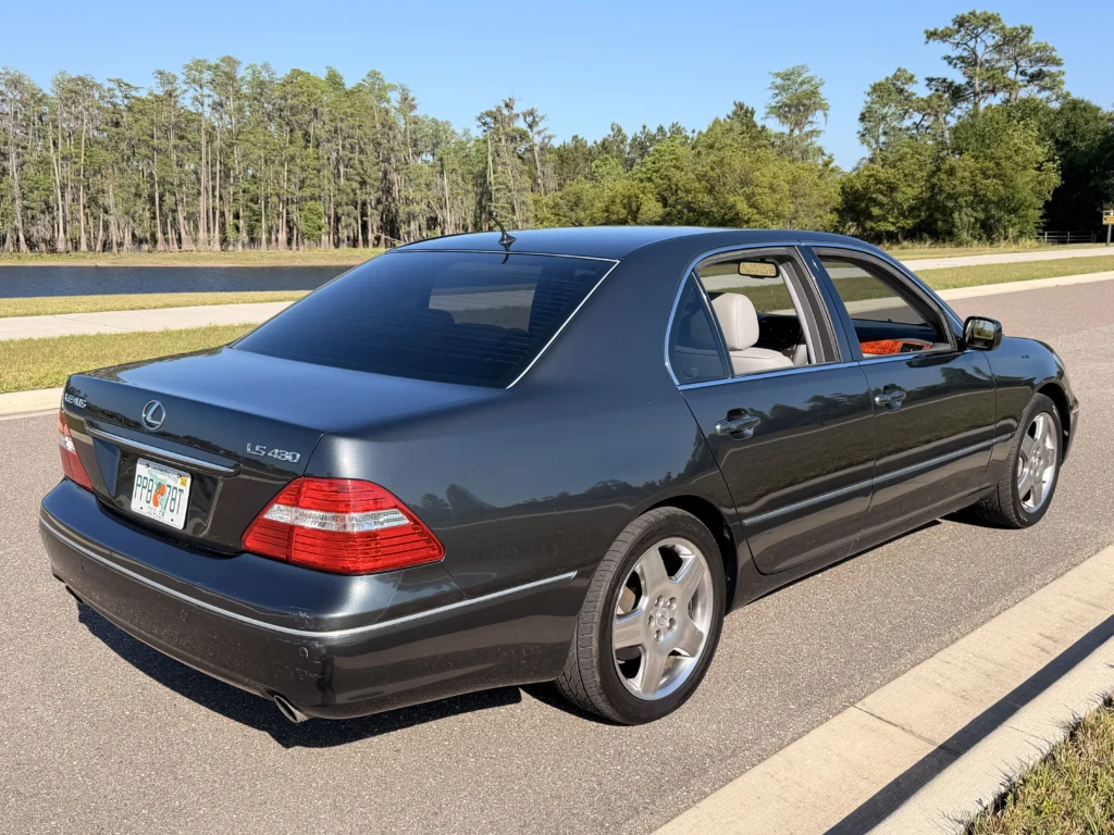 2005 Lexus LS 430