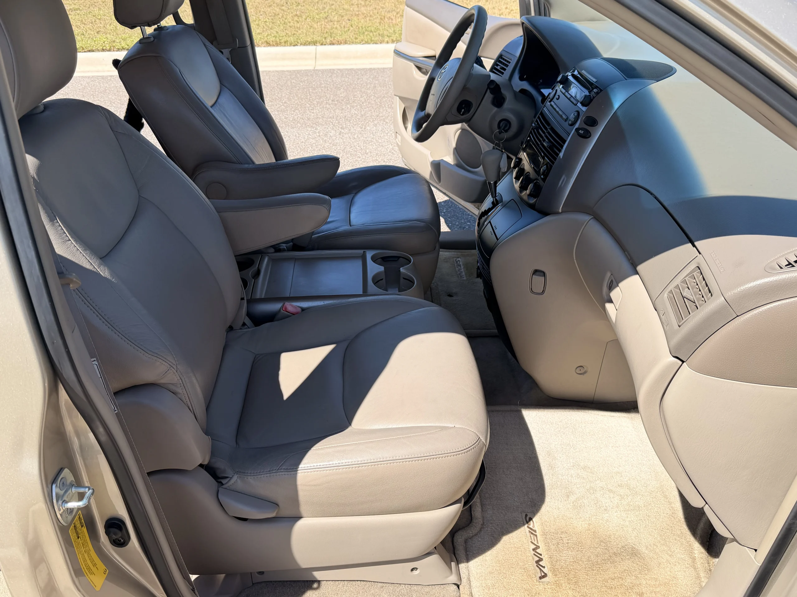 2006 Toyota Sienna LE