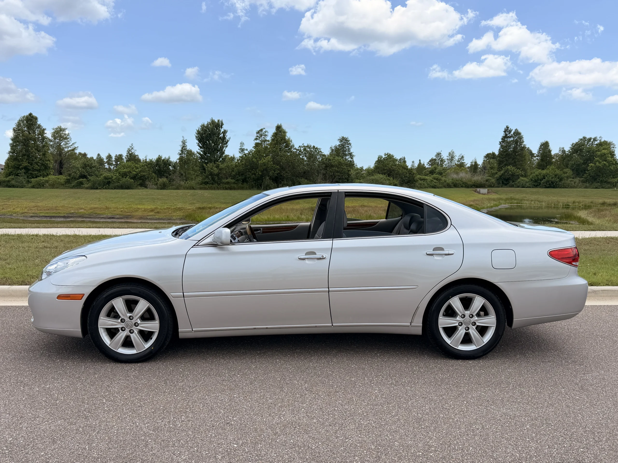 2005 Lexus ES 330