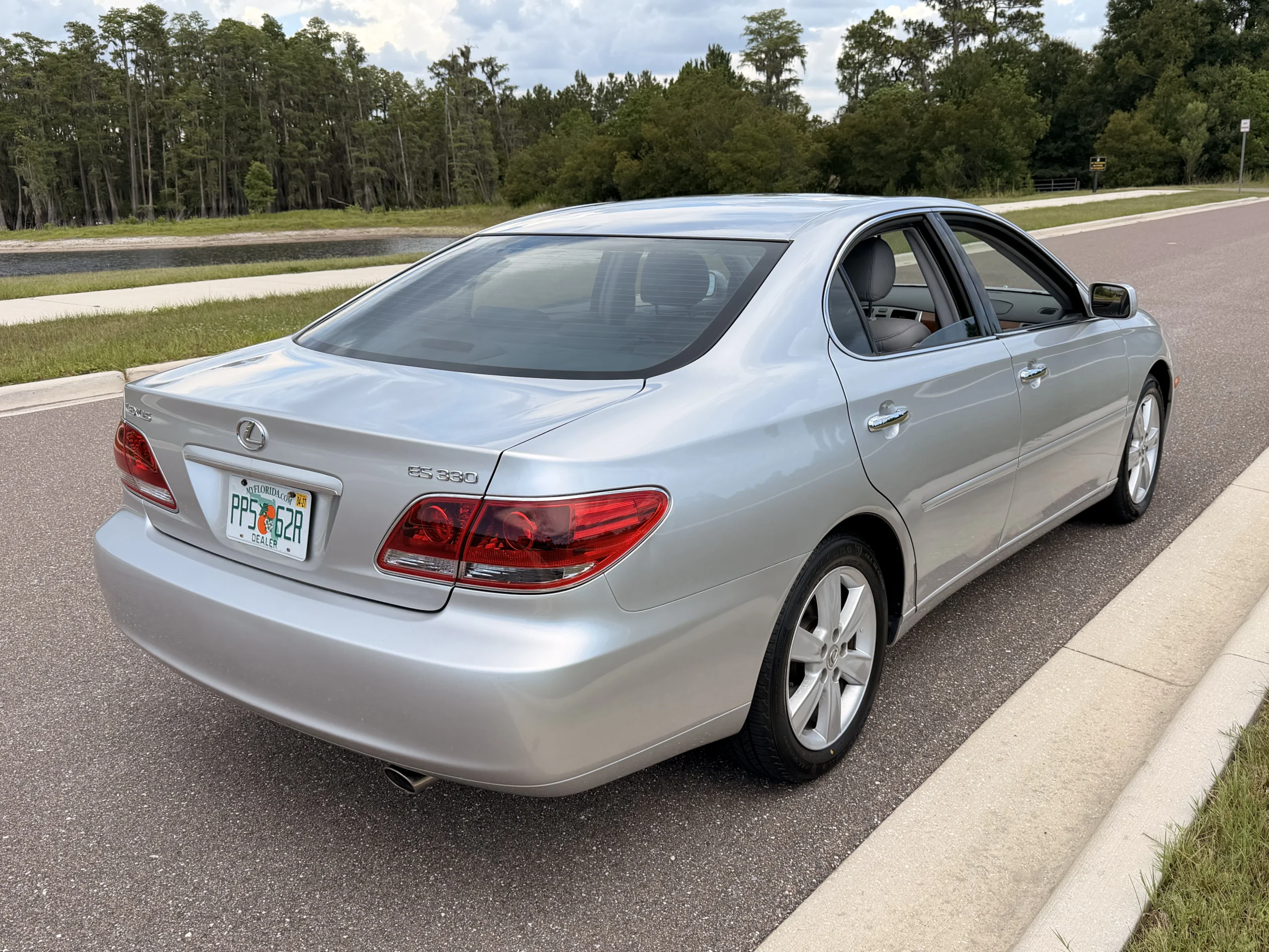 2005 Lexus ES 330