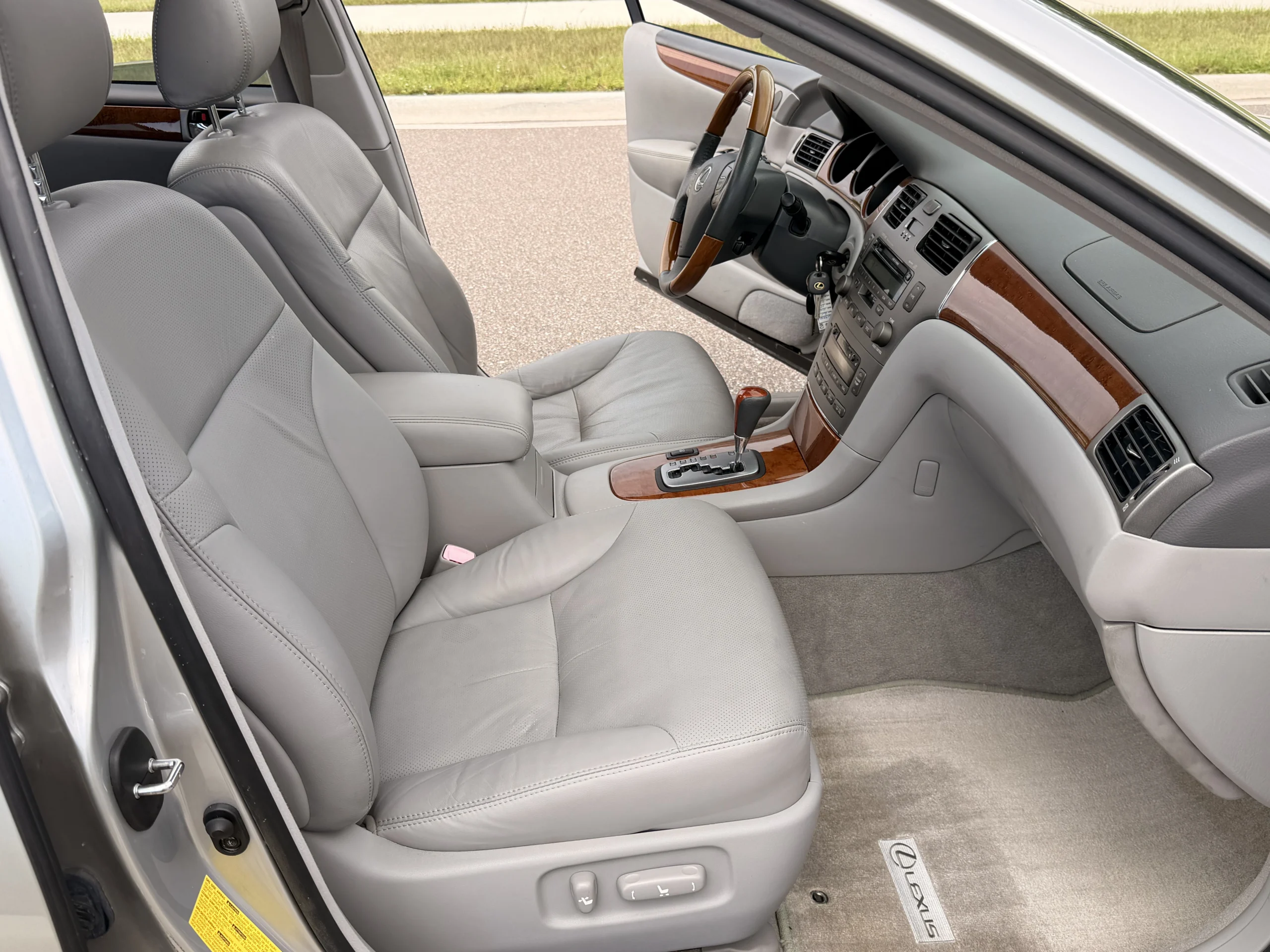 2005 Lexus ES 330