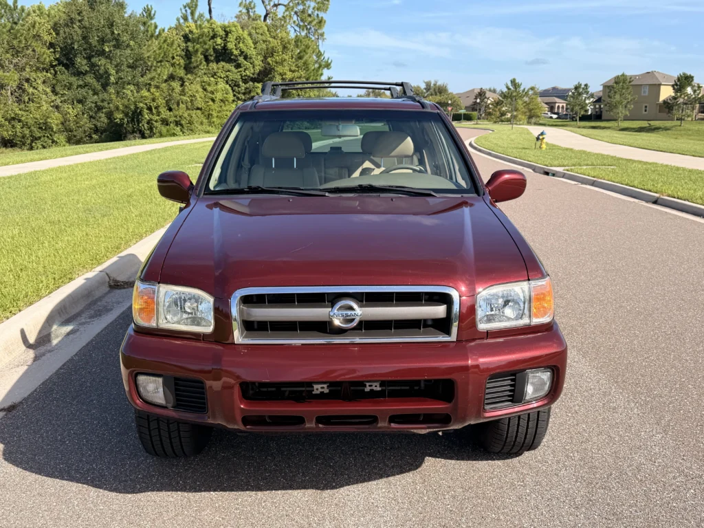 2002 Nissan Pathfinder LE 2WD