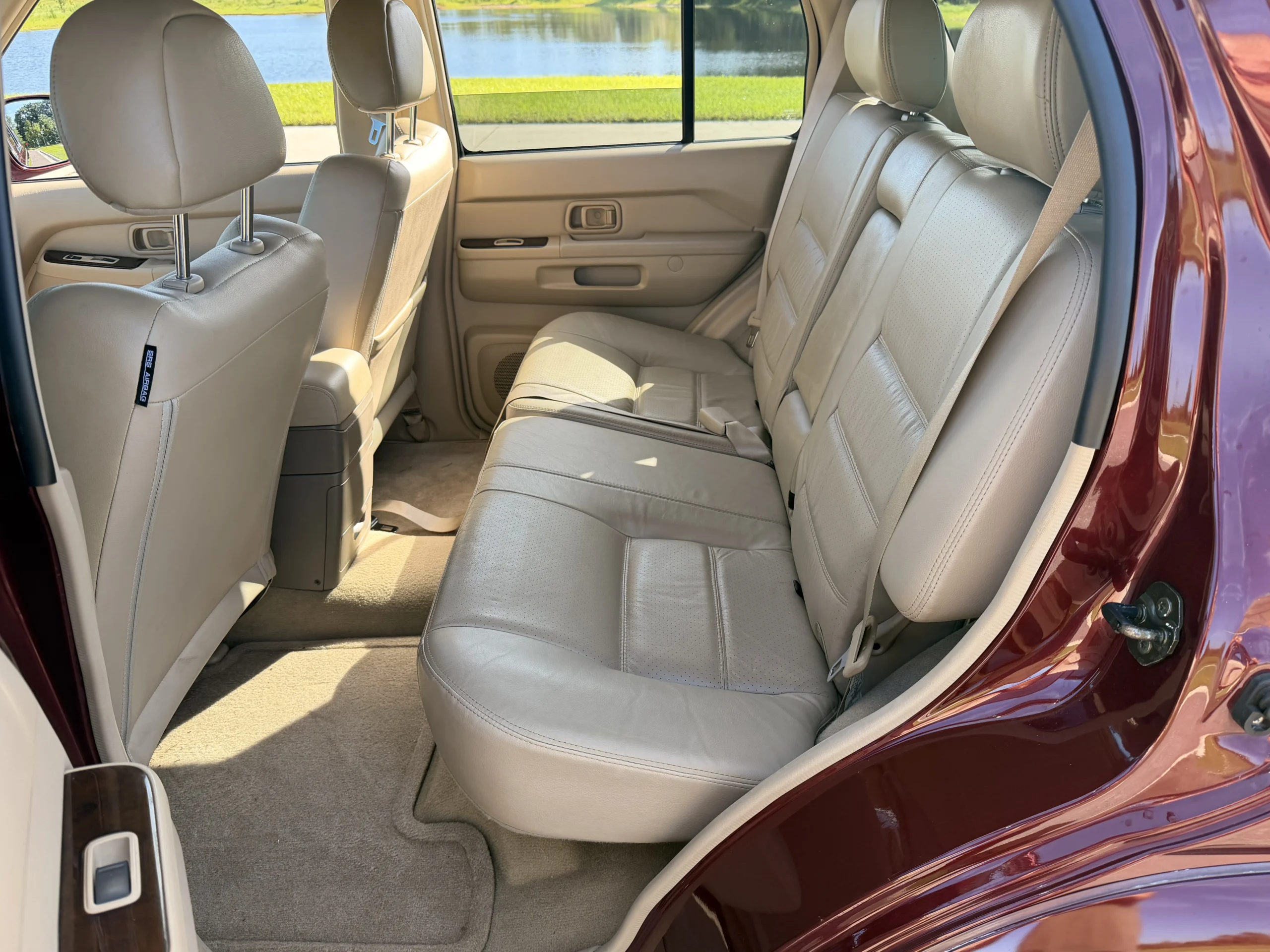 2002 Nissan Pathfinder LE 2WD