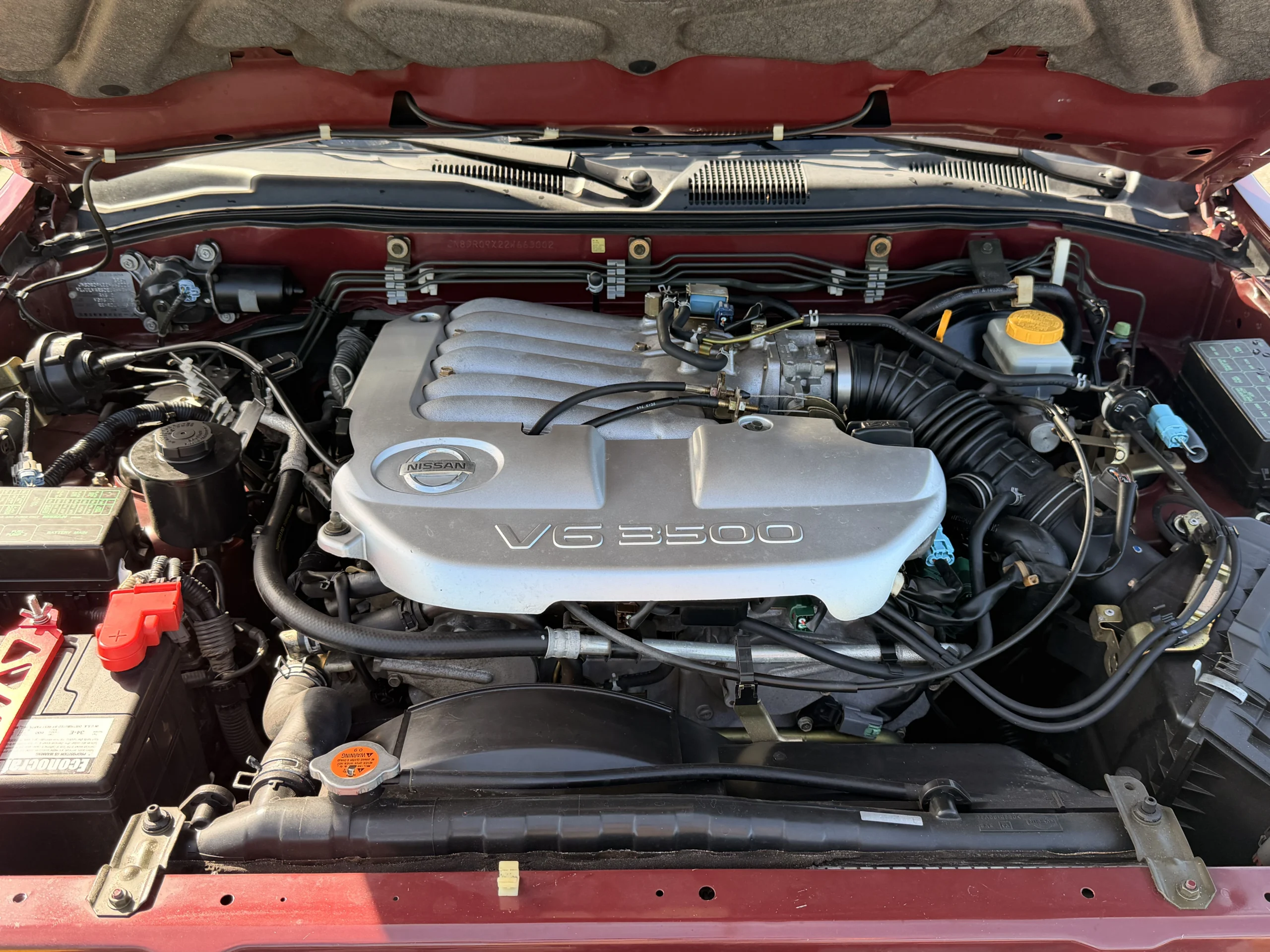2002 Nissan Pathfinder LE 2WD