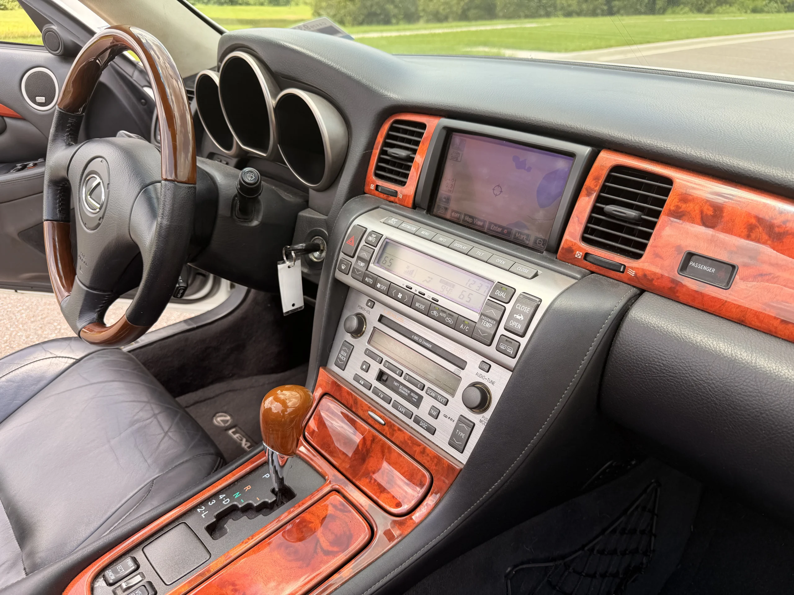 2005 Lexus SC 430