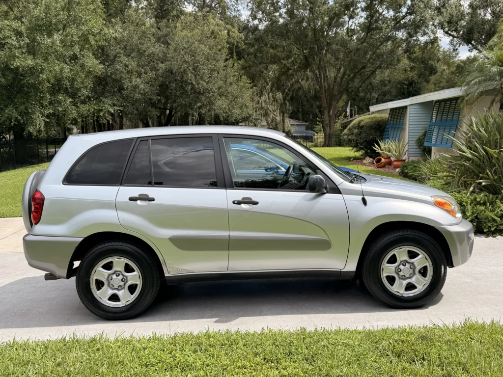 2004 Toyota RAV4